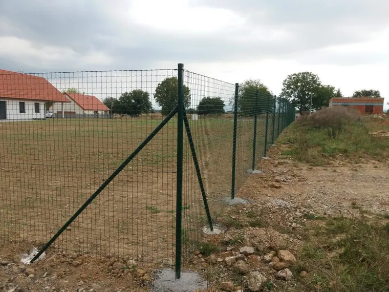 Ploty – svařované pletivo PILONET — fotografie 13
